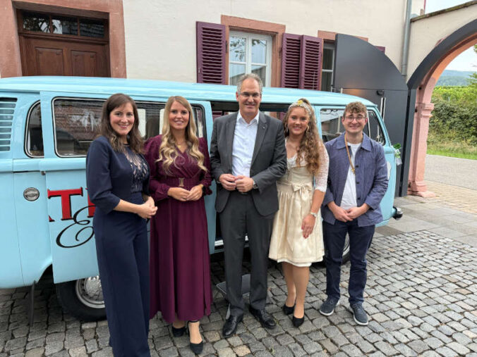 Jacqueline Dyck-Laux, Susanna Singer, Landrat Dietmar Seefeldt, Klaudia Göpel, Johannes Keller (Foto: Südliche Weinstrasse e.V.)