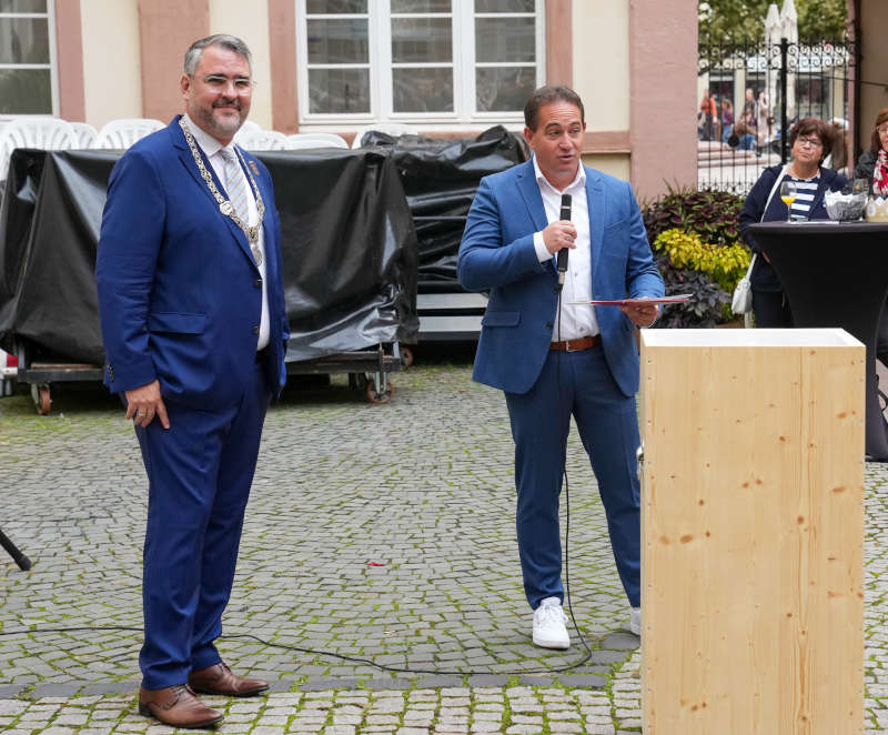 Oberbürgermeister Marc Weigel und Prof. Dr. Hannes Kopf (Foto: Holger Knecht)
