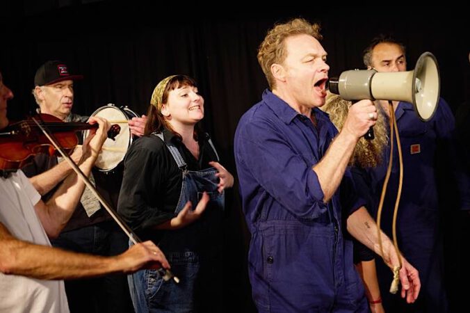 Baha und die wilden 70er (Foto: Sanat Ensemble)