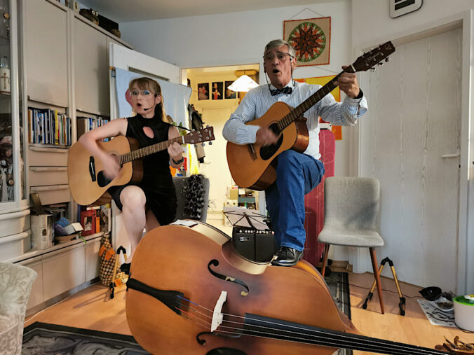 Dr. Schröder und Nachbarin (Foto: privat)