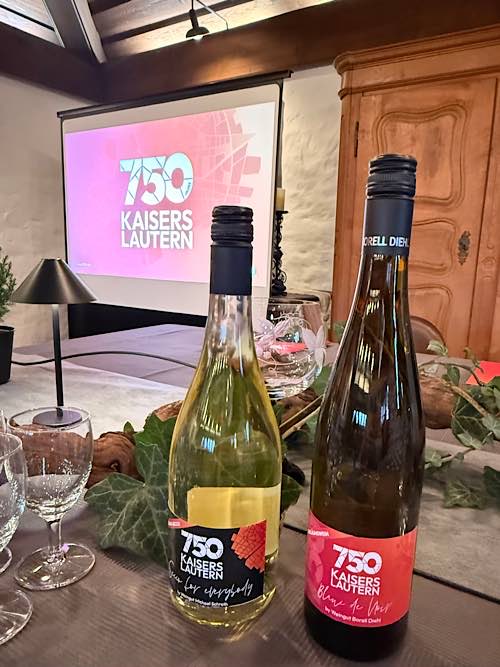 Der Jubiläumswein (Foto: Stadt Kaiserslautern)