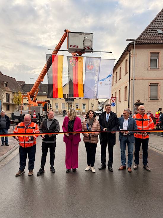 Freigabe der Ortsdurchfahrt Hochspeyer (B48) (Foto: Reiner Voß / Kreisverwaltung Kaiserslautern)