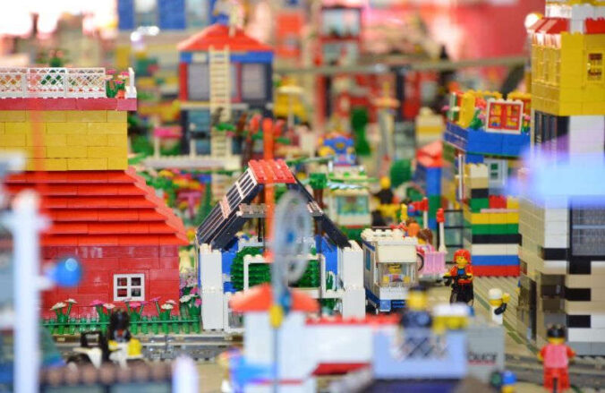 Lego Ausstellung (Foto: Pixabay/sonlandras)