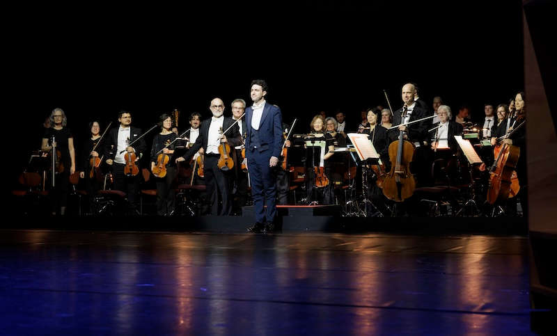 Die Pfalzphilharmonie unter Leitung von Massimiliano Iezzi (Foto: Reiner Voß / view / BZV)