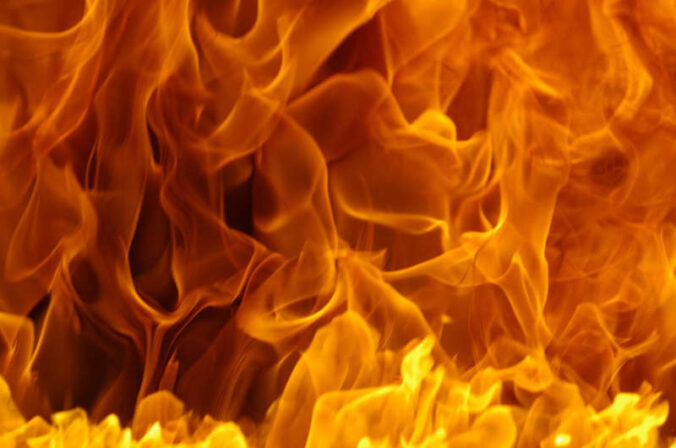 Symbolbild Feuer Brand (Foto: Pixabay/Waukesha)