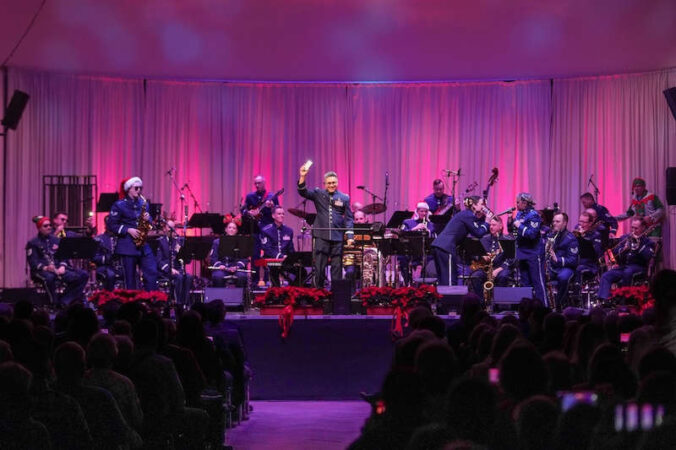 Die USAFE Band beim Weihnachtskonzert 2025 (Foto: Holger Knecht)