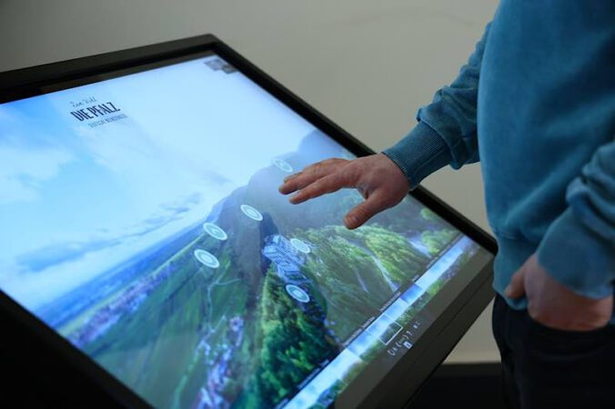 Diesmal mit dabei: Ein Infoterminal, an dem Besuchende eigenständig eine digitale 360°-Panoramatour erkunden können. (Foto: Pfalz Touristik)