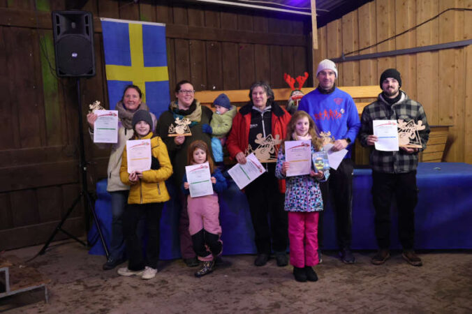 Die Siegerinnen und Sieger (Foto: FC Wacker Weidenthal)