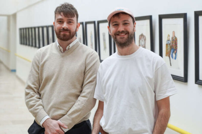 v.l.: Erold Sommer und Lukas Bärmann (Foto: Westpfalz-Klinikum)