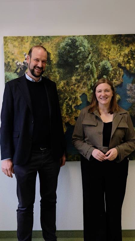 Steffen Egle, neuer Vorsitzender des Museumsverbands Rheinland-Pfalz, beim Antrittsbesuch bei Kulturministerin Katharina Binz in Mainz (Foto: MFFKI, Nelly Schäffer)