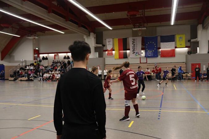 Beim PAMINA-Cup 2026 traten C-Juniorinnen und D-Junioren aus Deutschland und Frankreich gegeneinander an. (Foto: Badischer Fußballverband e.V.)