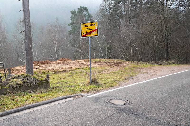 Der Platz am Ortseingang Schafhof (Foto: Holger Knecht)
