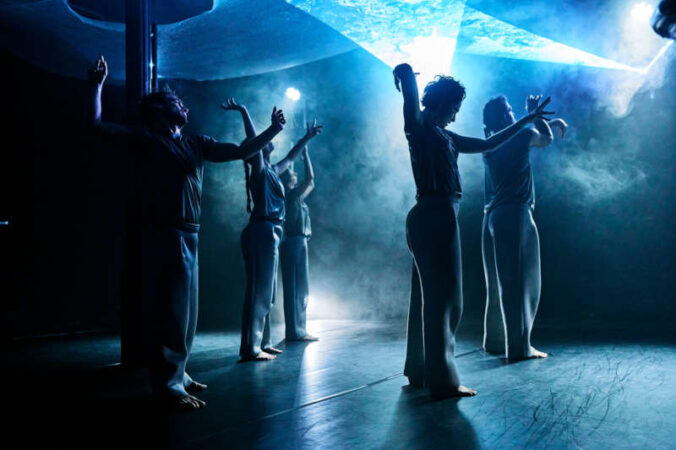 Tanzperformance NOW is not a moment (Foto: Miriam Stranke)