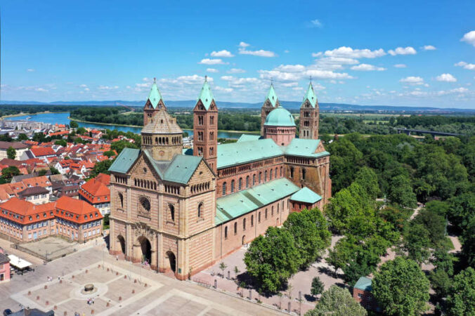Dom zu Speyer; Luftaufnahme; Ansicht von Südwesten (© Domkapitel Speyer, Foto: Klaus Landry)