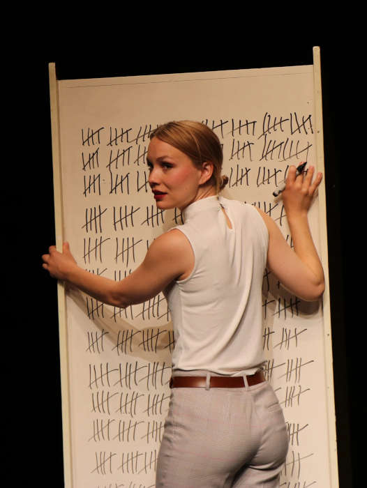 Szene aus Prima Facie (Foto: Heinz Kirsch)