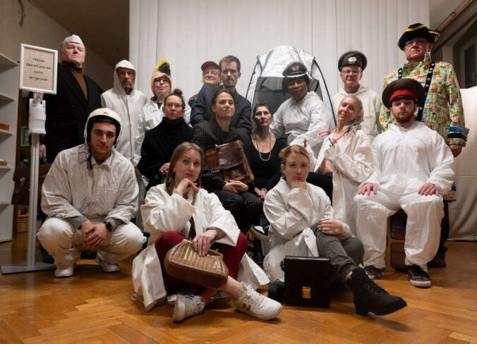 A.K.T. inszeniert Eugène Ionescos „Macbett“. (Foto: Martin Seebald)