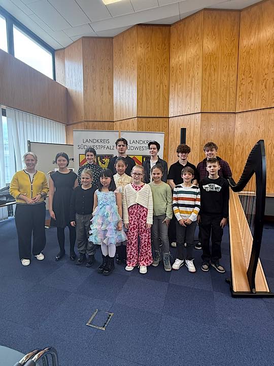 Die Preisträger bei der Matinée mit Landrätin Dr. Susanne Ganster (Foto: Kreisverwaltung Südwestpfalz)