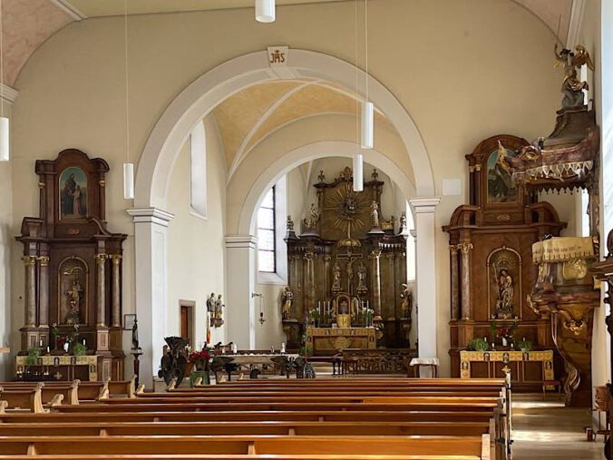 Katholische Kirche St. Kosmas und Damian (Foto: Touristinformation Maikammer)