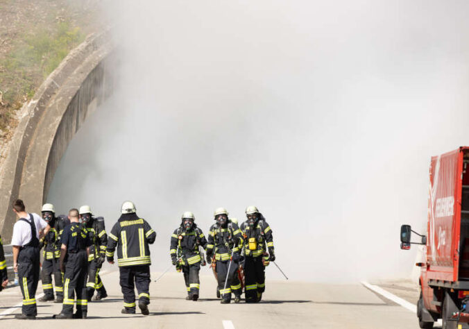Großübung am Hörnchenbergtunnel (Foto: Reiner Voß / Kreisverwaltung)