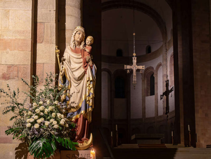 Marienstatue im Dom (Quelle: Domkapitel, Foto: Joachim Weller)