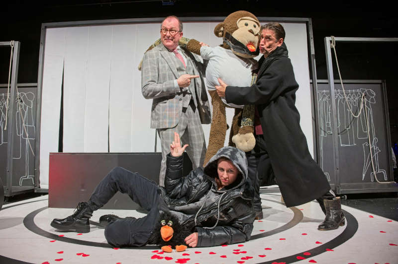 Das EURO-STUDIO Landgraf zeigt Band 5 der erfolgreichen „Achtsam morden“-Krimireihe von Karsten Dusse  als Krimikomödie für die Theaterbühne. (Quelle: Dominique Leppin)