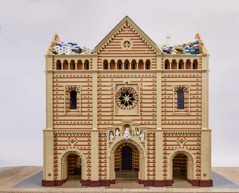 „MOC“ (My Own Creation), gestaltet von Lauter Steine e.V. aus Kaiserslautern. (Bildnachweis: Leihgeber: Lauter Steine e.V. Historisches Museum der Pfalz Speyer, Foto: Hans-Georg Merkel)