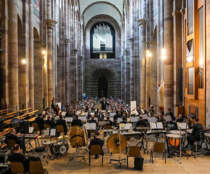 Das Landespolizeiorchester Rheinland-Pfalz im Speyerer Dom (Foto: Holger Knecht)