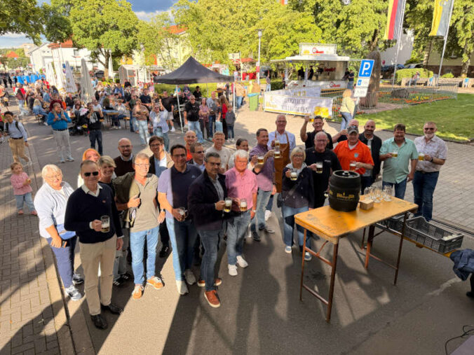 Eröffnung des Deutsch-Amerikanischen-Freundschaftsfestes (Foto: Kreisverwaltung Kaiserslautern)