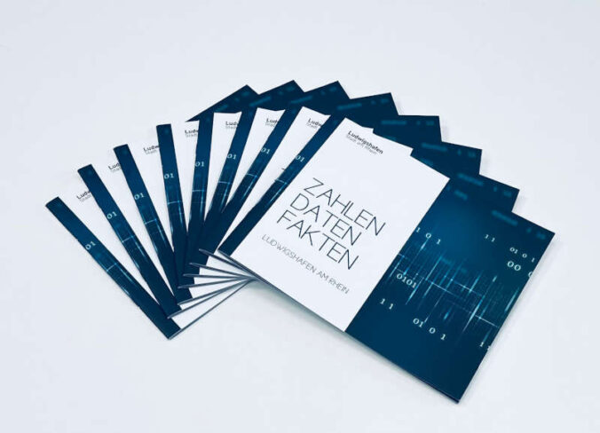 Zahlen Daten Fakten (Foto: Nanette Uhr)