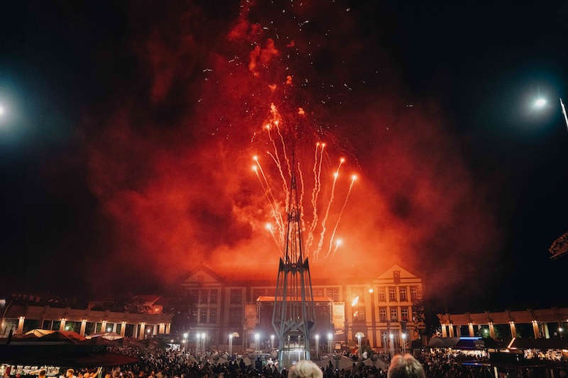 Das große Höhenfeuerwerk über dem Exerzierplatz (Foto: Stadtverwaltung Pirmasens / Jonas Melzer)