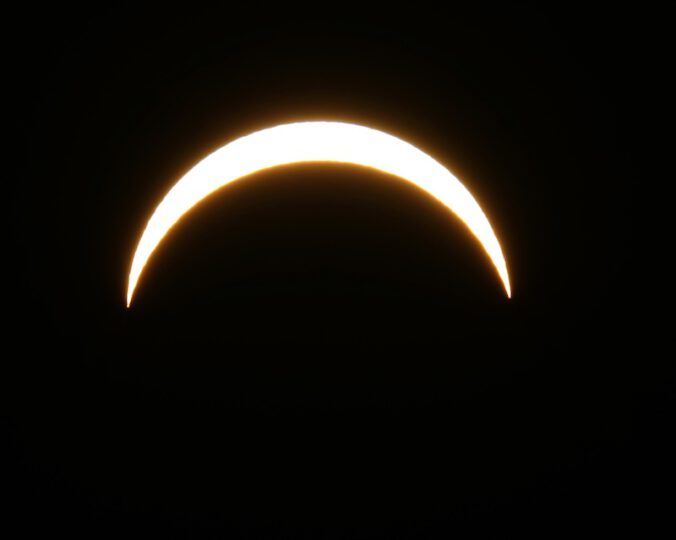 Die durch den Mond "verdunkelte" Sonne (Foto: Holger Knecht)
