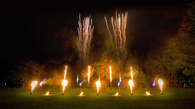 Pyro-Flammenshow (Foto: Pyrotechnik im Quadrat)