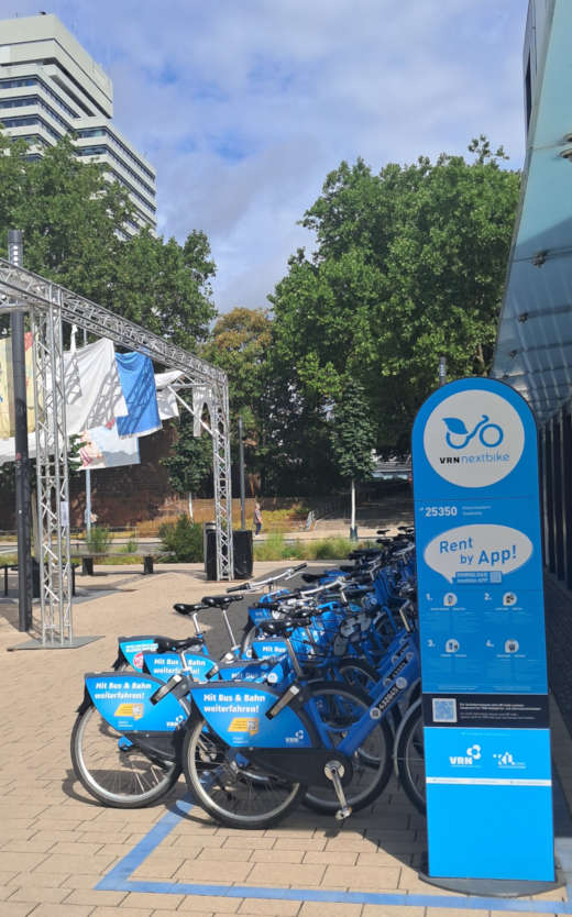 Bürgerinnen und Bürger können über die Plattform KLmitWirkung aktuell Orte vorschlagen, an denen weitere VRNrad-Stationen entstehen könnten. (Foto: Stadt Kaiserslautern)