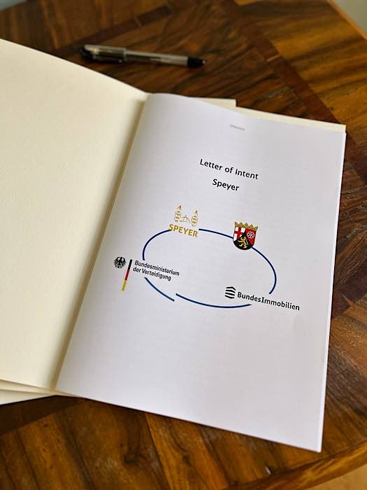 Der Letter of Intent (Foto: Stadt Speyer)