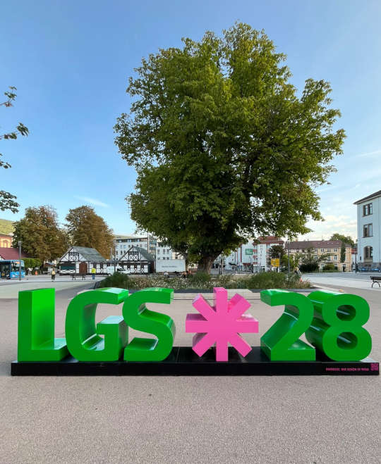 LGS-Schriftzug am HBF Neustadt an der Weinstraße (Foto: Knecht)