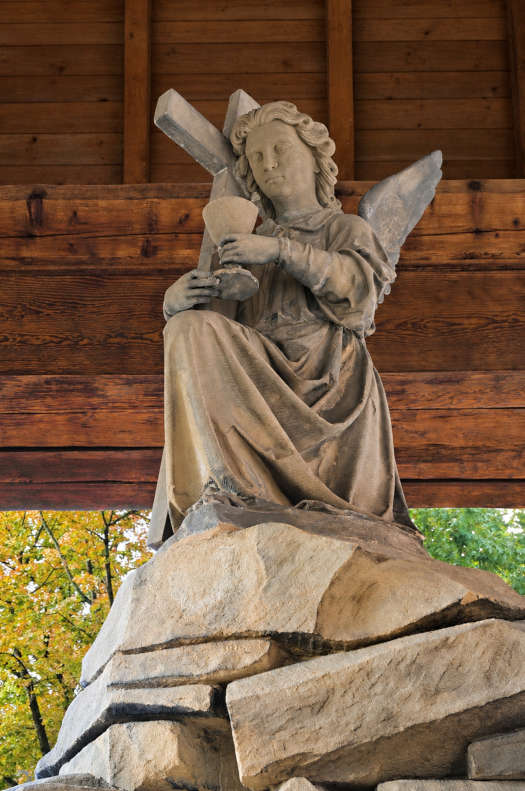 Engel nach der Restaurierung mit nach einem Bozetto von Gottfried Renn ergänzten Kopf (Quelle: Domkapitel Speyer, Foto: Klaus Landry)