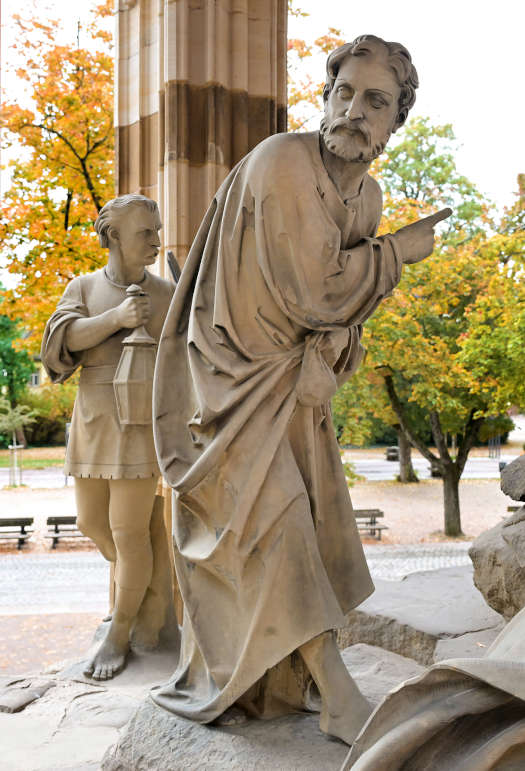Die Figur des Judas nach der Restaurierung mit ergänztem Finger (Quelle: Domkapitel Speyer, Foto: Klaus Landry)
