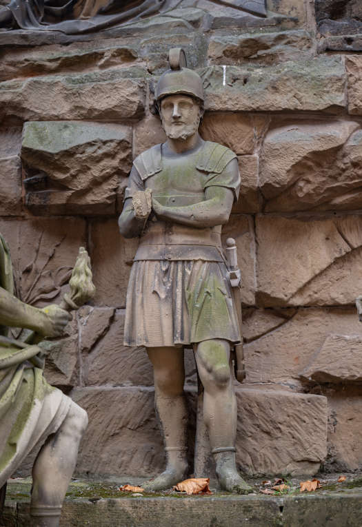 Römischer Soldat vor der Restaurierung, es fehlen Finger und die Lanze (Quelle: Domkapitel Speyer, Foto: Klaus Landry)