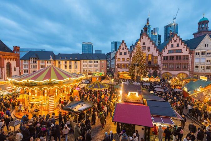 Frankfurter Weihnachtsmarkt (foto:%C2%A0Frankfurt%20Tourismus%20und%C2%A0Congress%C2%A0GmbH,%20Holger%20Ullmann)