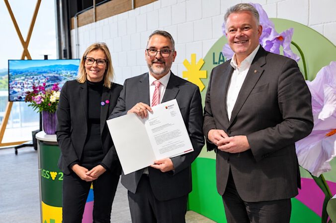 LGS-Geschäftsführerin Anne Pieper, Oberbürgermeister Marc Weigel und Ministerpräsident Gordon Schnieder (Foto: Holger Knecht)