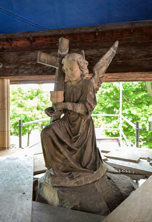 Engel vor der Restaurierung mit unpassendem „barockem“ Kopf (Quelle: Domkapitel Speyer, Foto: Klaus Landry)