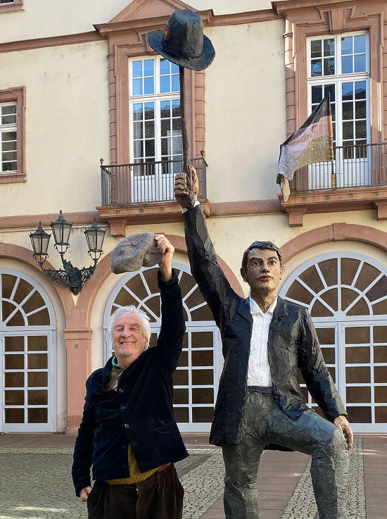 Peter Gaymann bei seinem Besuch in Neustadt an der Weinstraße im März (Foto: Gerhard Hofmann)