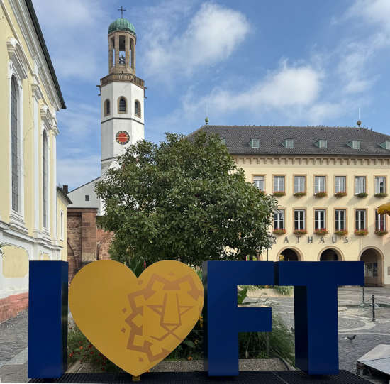 Rathausplatz (Foto: Pressestelle FT/Bplattform)